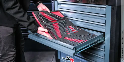 Motocross-Equipment für unterwegs: Welche Ausrüstung darf in deinem MX-Transporter nicht fehlen?